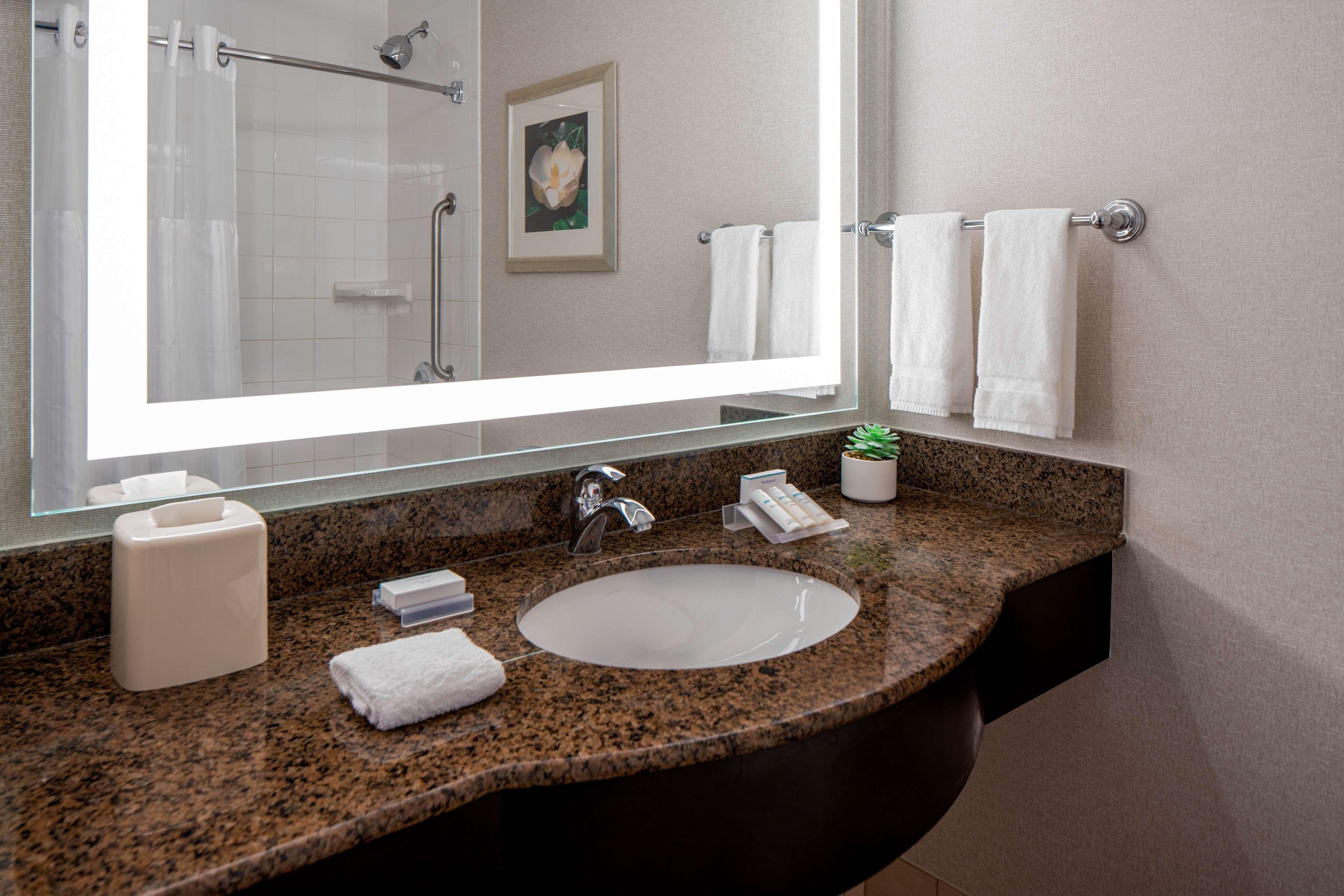 Hilton Garden Inn Jackson Downtown Eksteriør bilde