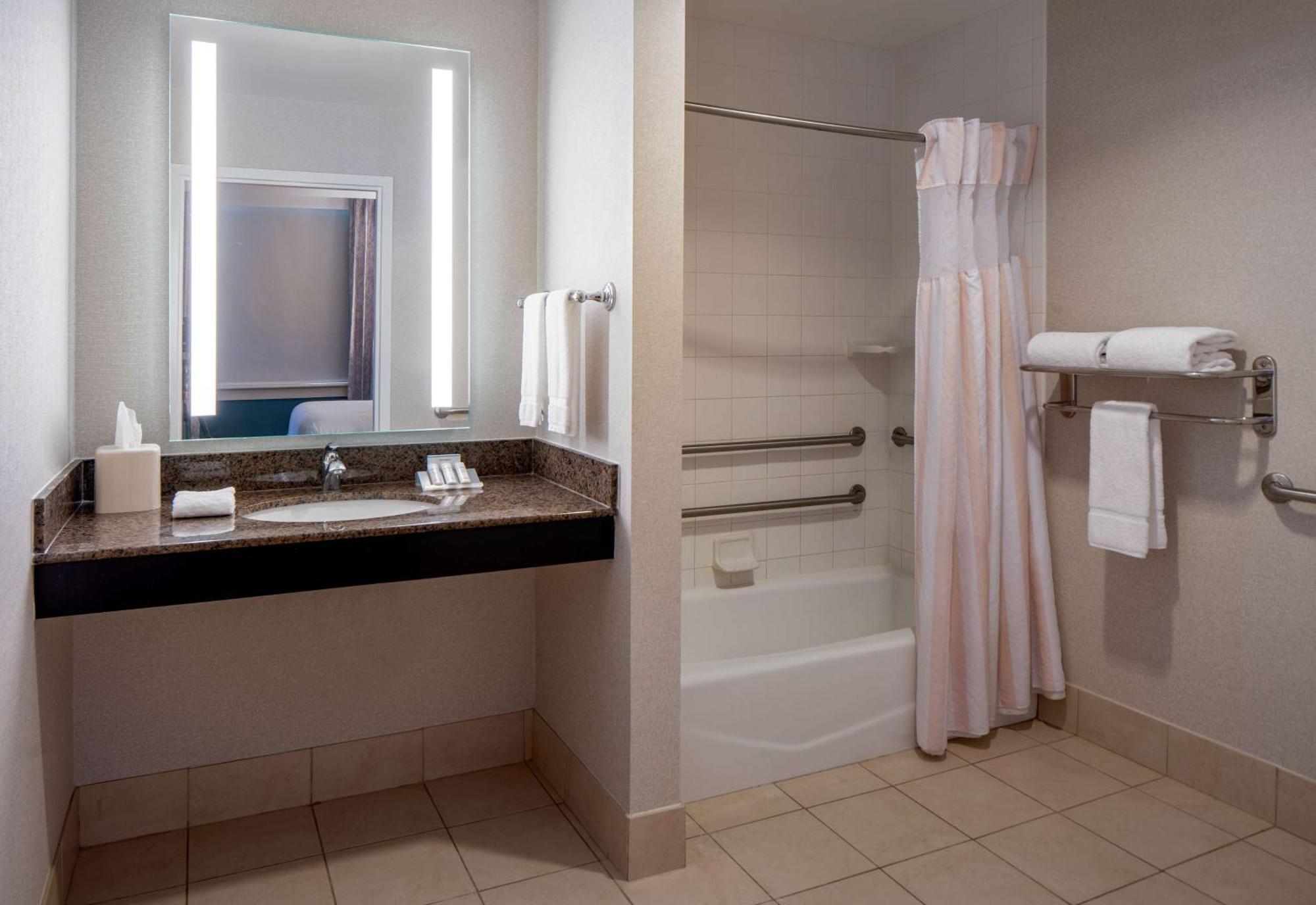 Hilton Garden Inn Jackson Downtown Eksteriør bilde